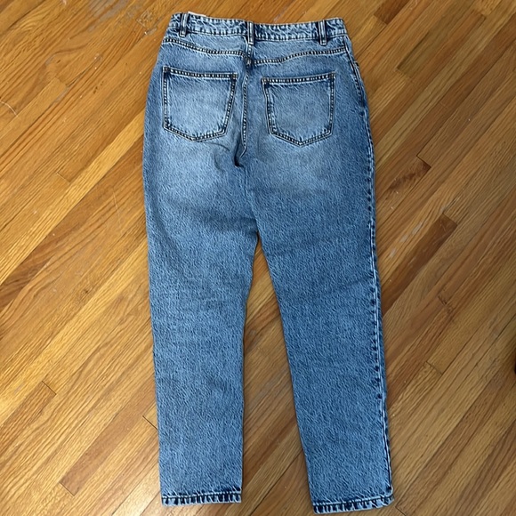 Vero Moda High Rise Jeans - Picture 3 of 5